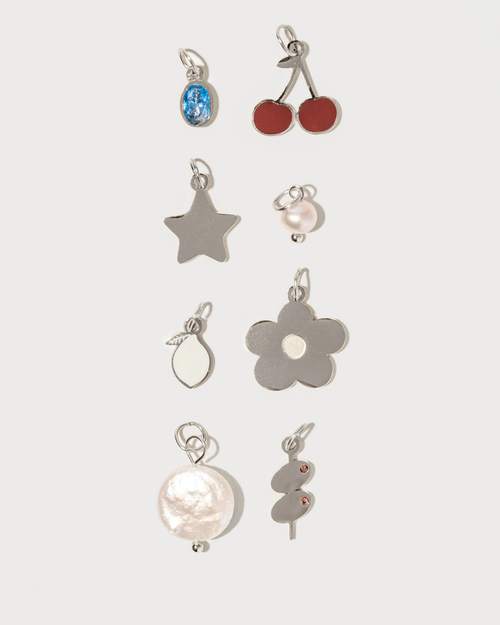 4 Mystery charms  (-40%)