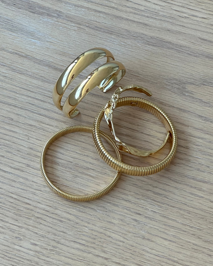 Bangle irregular bracelet