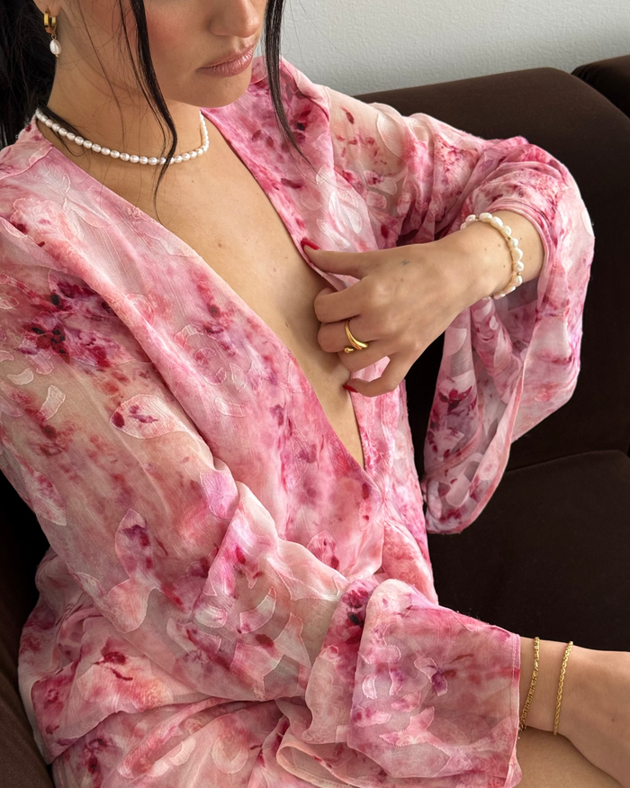 Chic pearl necklace