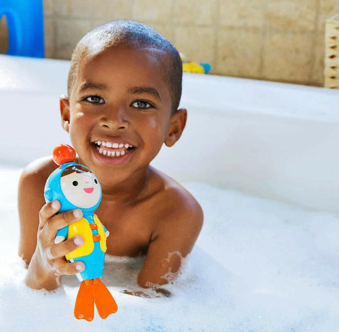 Munchkin Baby's First Bath, Bath Toy Set.