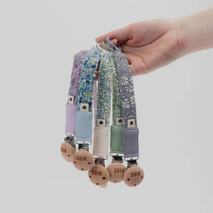 BIBS x LIBERTY Pacifier Clip, Eloise Blush