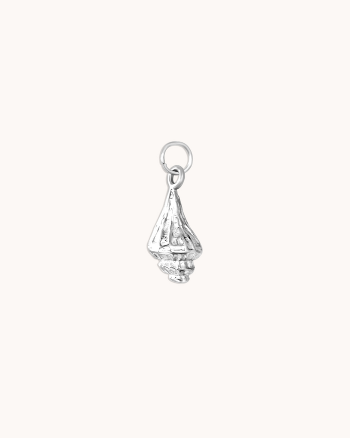 Coquillage charm