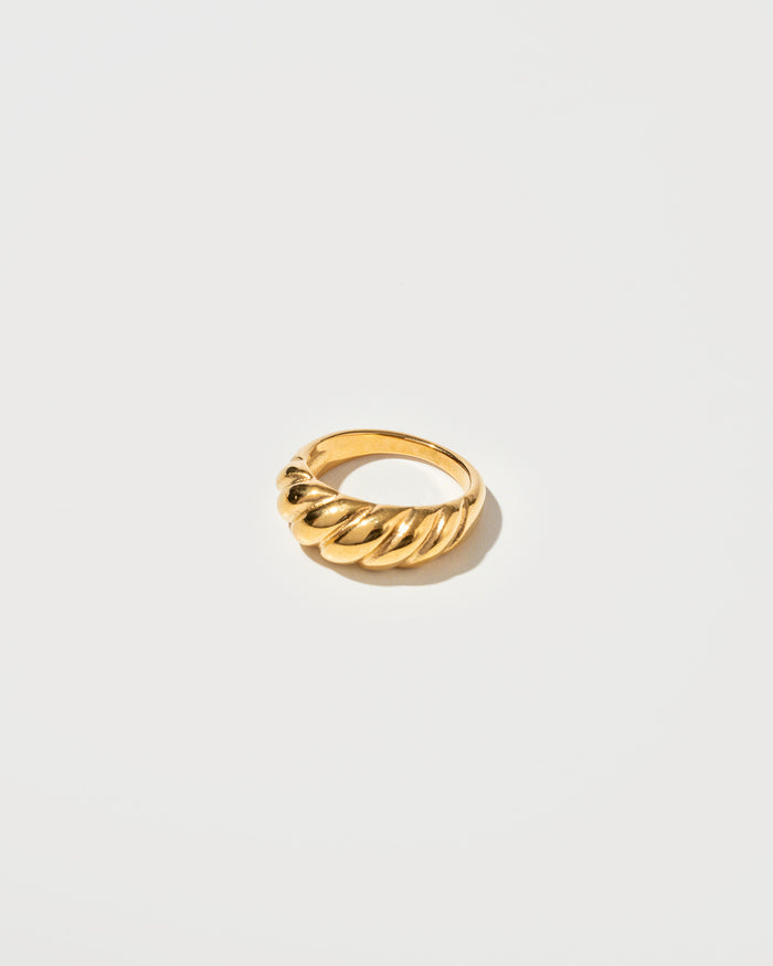 Croissant ring
