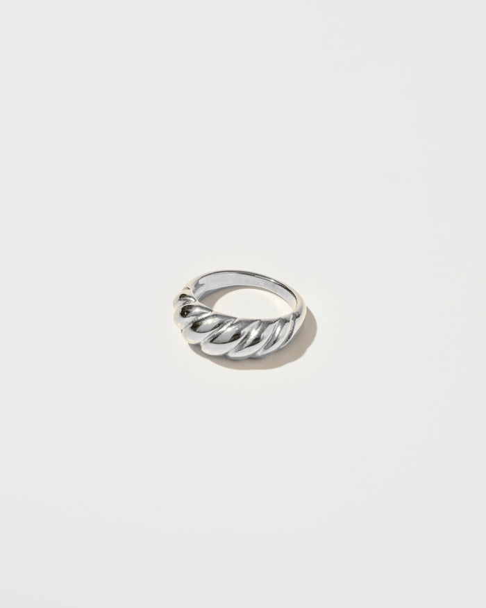 Silver / 4