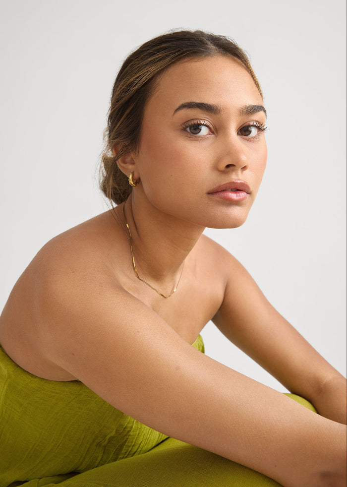 Dainty snake necklace
