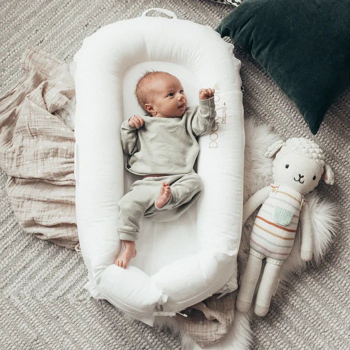 Dockatot Deluxe+ Pod (White)