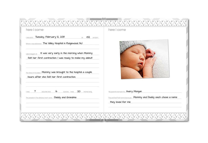 Pearhead First 5 Years Chevron Baby Memory Book.