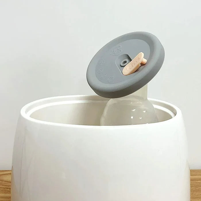 Haakaa Silicone Breast Pump with Suction Base & Silicone Cap (100ml)
