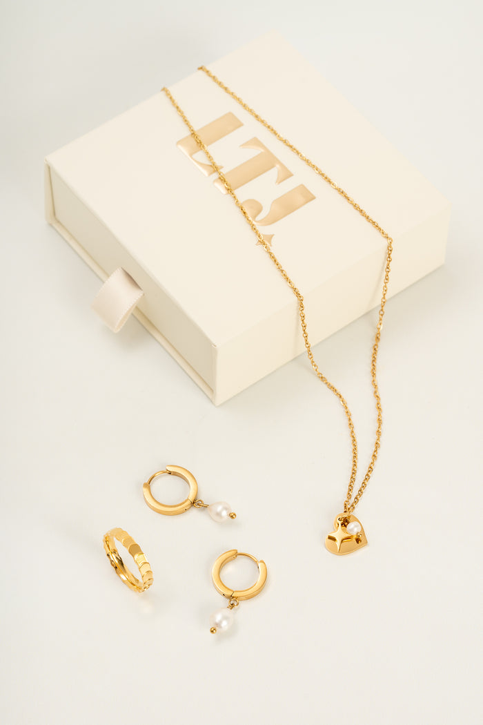 Heart charms necklace