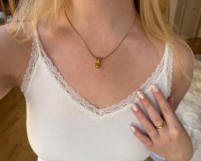 Initial necklace
