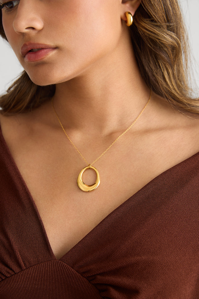 Irregular statement pendant