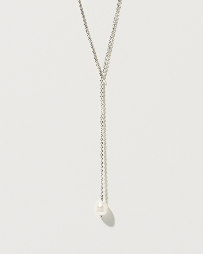 Lariat necklace pearl - Frosted Petals