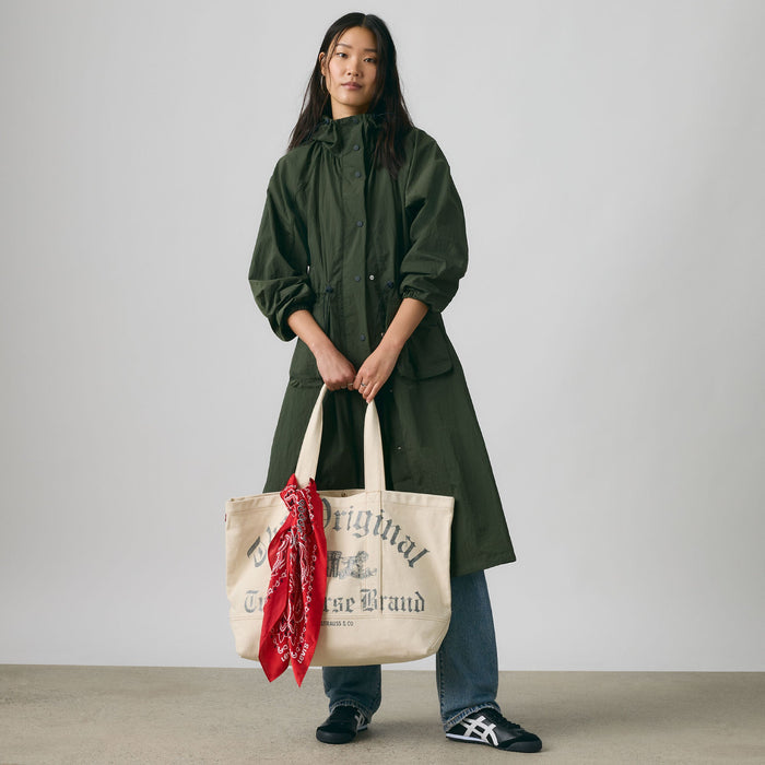 Levi's® Women's XL Graphic Tote Bag