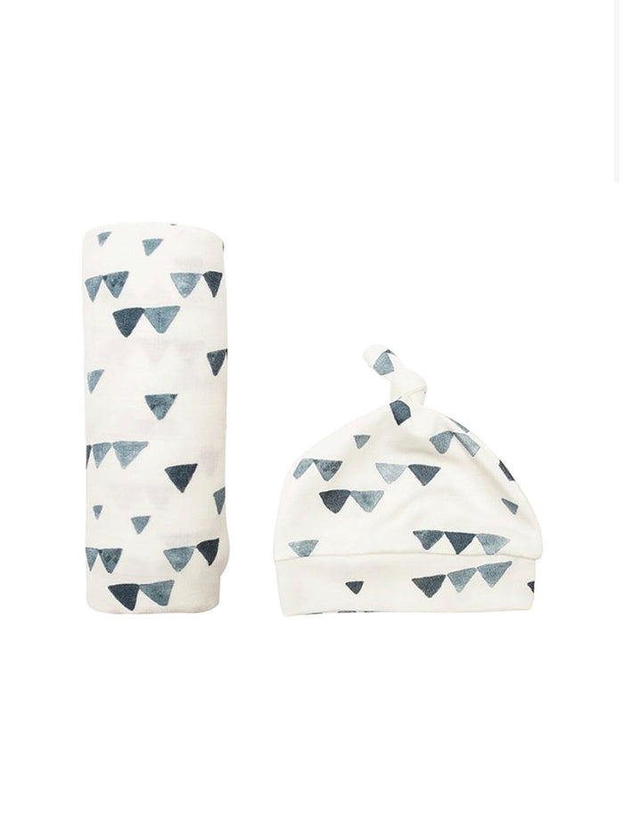 Lulujo - Bamboo Hat & Swaddle Blanket - Navy Triangles.