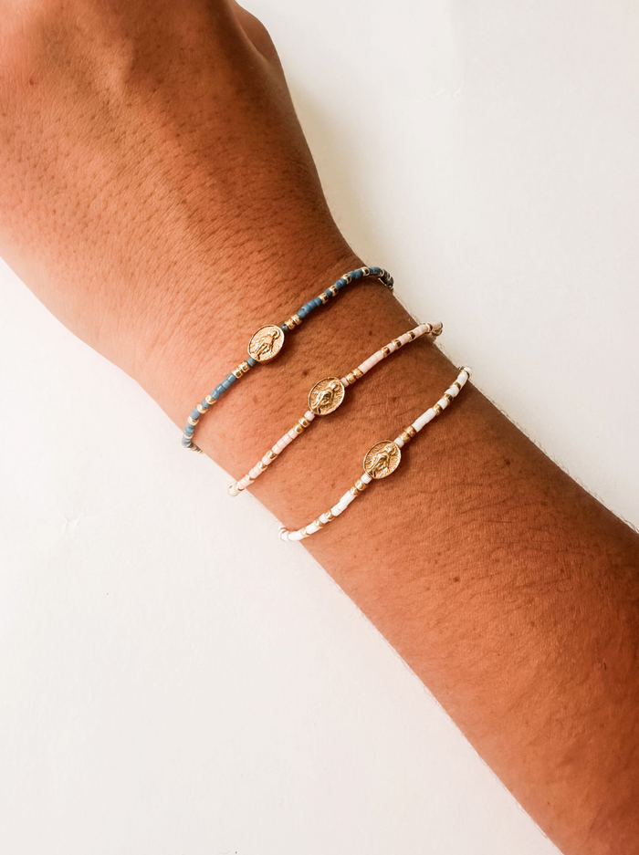 Miraculous Medal Bracelet: Adults / Divine Gold - 2mm