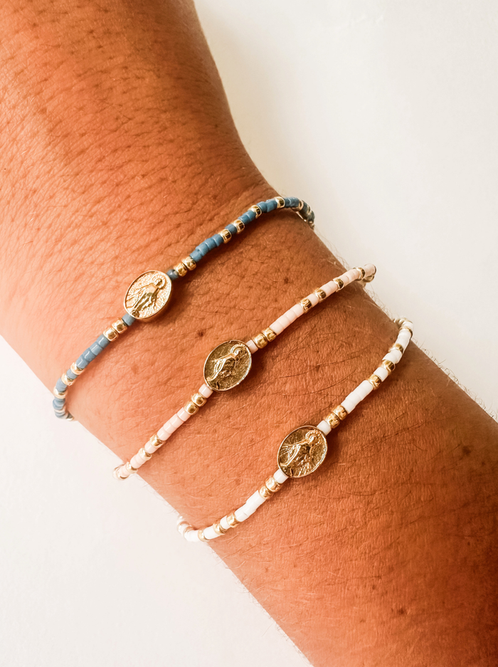 Miraculous Medal Bracelet: Adults / Divine Gold - 2mm