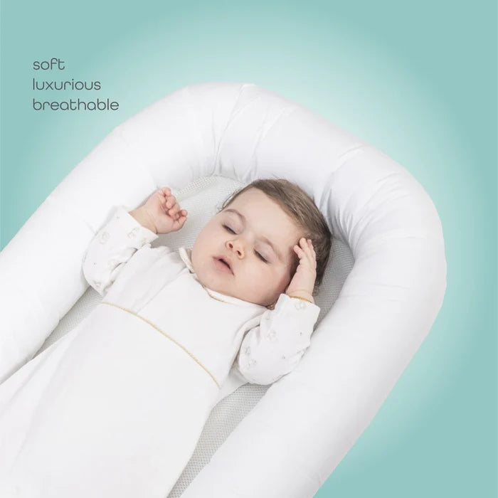 MOON  Baby Nest White