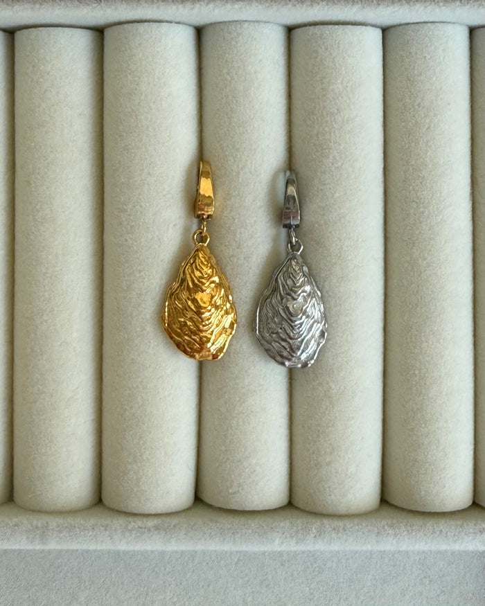 Oyster charm pendant