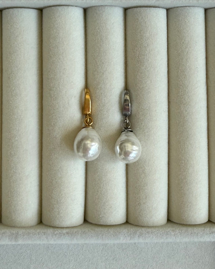 Pearl charm pendant
