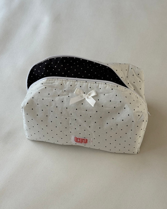 Polka dot makeup bag