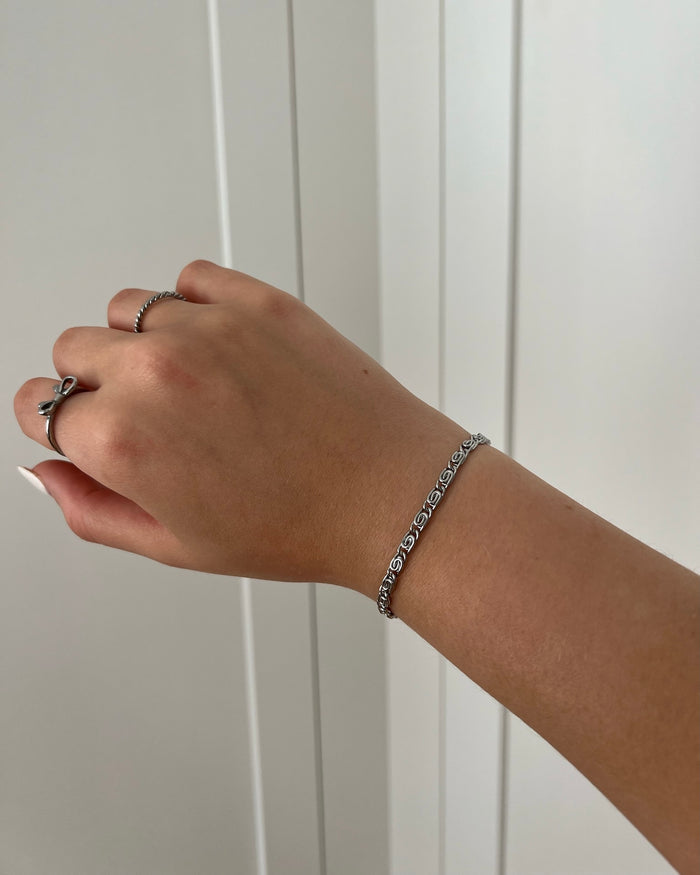 Shell bracelet 4mm