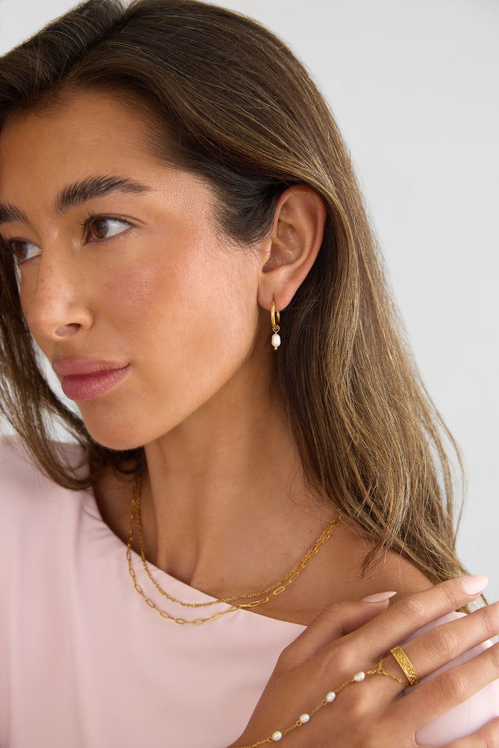 Shiny necklace