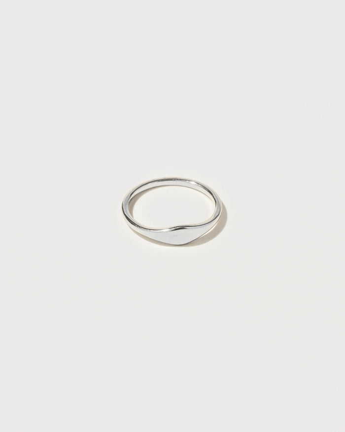 Signet ring