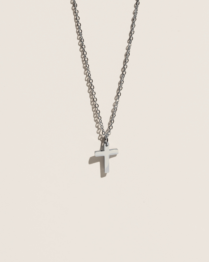 Simple cross necklace