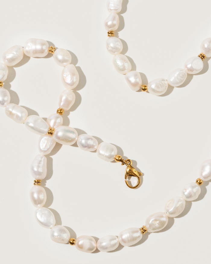 Soleil freshwater pearl necklace - Textures