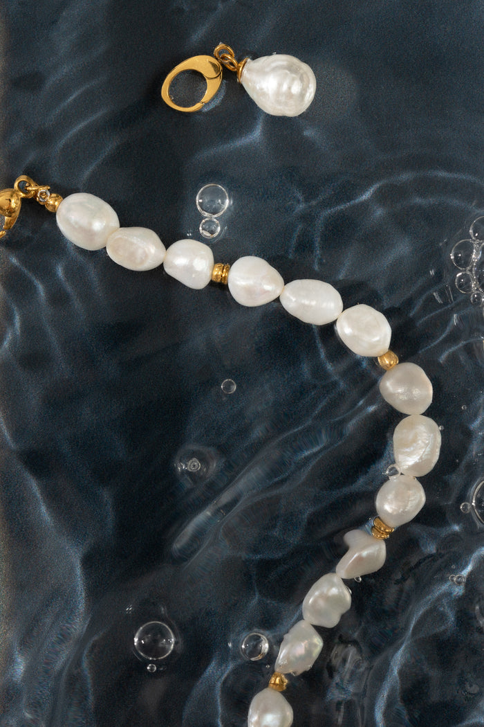 Soleil freshwater pearl necklace - Textures