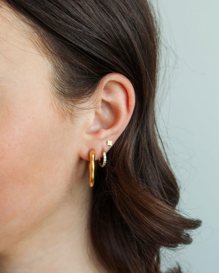 Sparkle studs