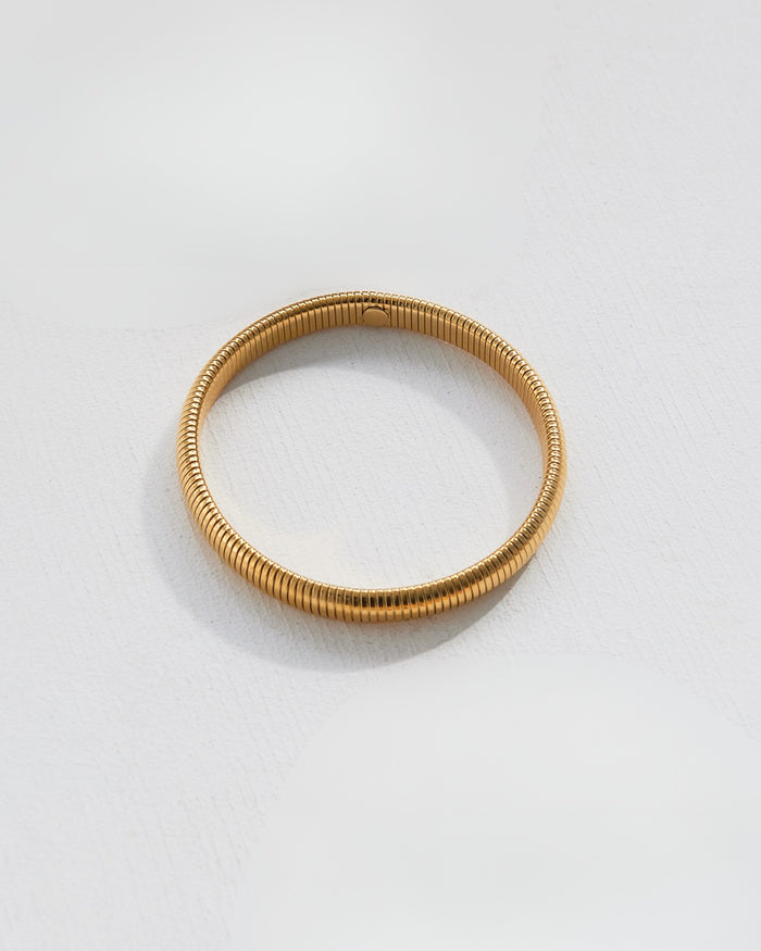 Thin ribbed bangle bracelet