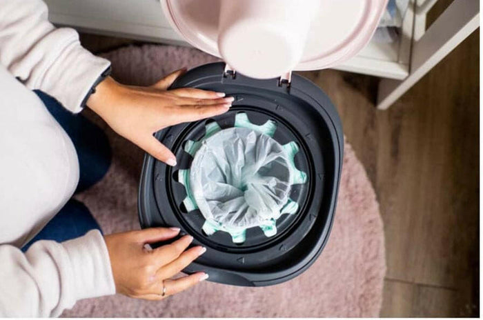 Twist and Click Advanced Nappy Bin By Tommee Tippee.