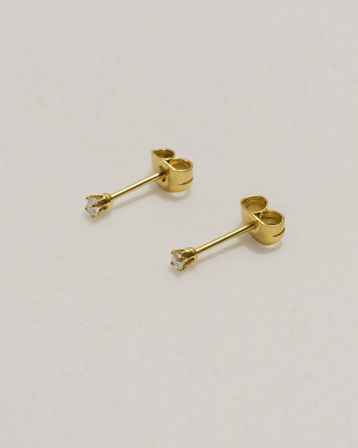 Zircon studs